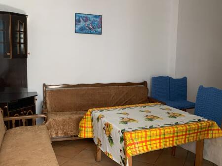 APARTAMENT 1+1. 20000 LEKE.YZBERISHT
