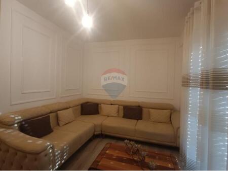 Apartament 2+1+2 me qera Zogu I Zi
