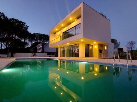Ville individuali premium con piscina in vendita!