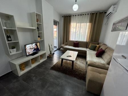 Jepet apartament 2+1 me qera tek Kompleksi Arlis , Astir