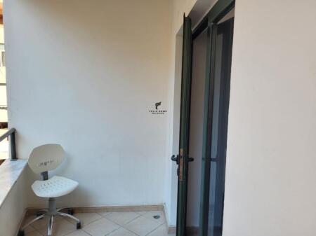 APARTAMENT ME QERA 1+1 STACIONI TRENIT 550 EURO