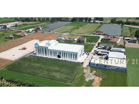 CAPANNONE + UFFICIO IN AFFITTO IN ZONA INDUSTRIALE – AMBIENTE COMMERCIALE PRONTO PER QUALSIASI ATTIVITÀ