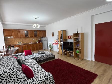 Occasion!! 2+1 apartment for sale at 5 Maji near the “Tirana Jone” School in Tirana (ID EV)