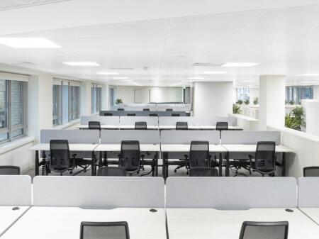 OFFICE FOR RENT 75M2 MINE PEZA 700 EURO