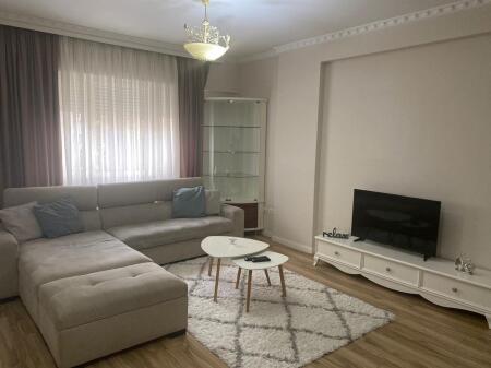 Apartament 2+1+2 me qera te Komuna e Parisit!