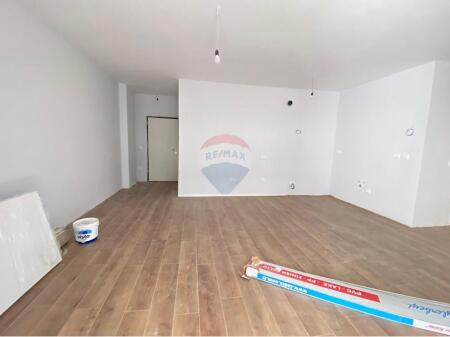 SHITET, APARTAMENT 2+1+2, FRESKU, TIRANË