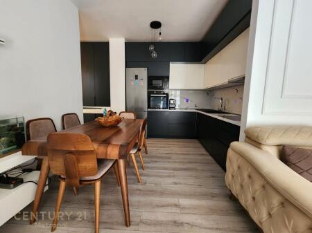 VENDESI/AFFITTASI APPARTAMENTO 2+1+2 BAGNI – VICINO AL RING CENTER