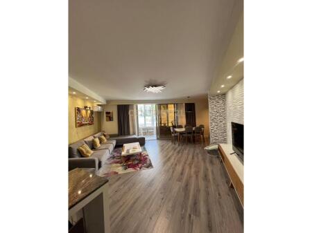 FOR RENT APARTMENT 3+1+ PARKING SPACE NEAR THE VILA E ZOGUT!