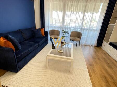 VENDESI APPARTAMENTO 1+1 IN VIA DIBRES 170.000 EURO