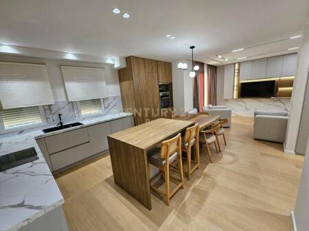 For Rent Apartment 2+1+2 in Darling Complex – Ali Demi