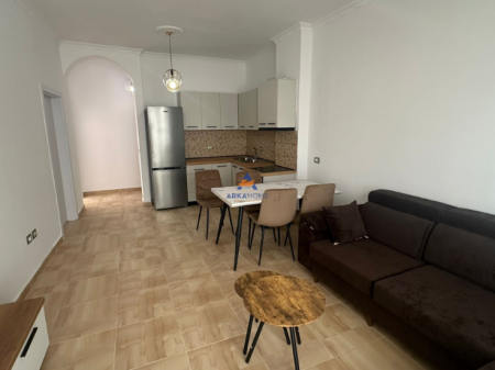 FOR RENT 3+1+2+VERANDA+BALCONY "MARTENITETI I RI" 750 EURO (PARKING SPACE INCLUDED).