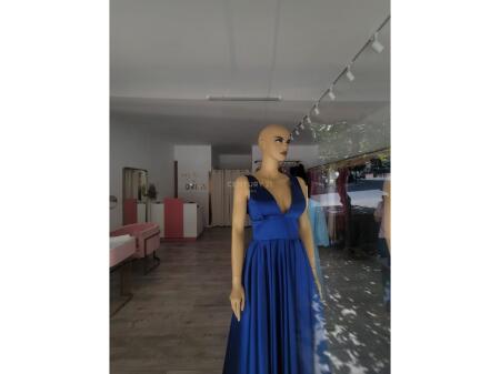 COMMERCIAL SPACE FOR SALE ALONG THE ROAD AXIS, FRESK
