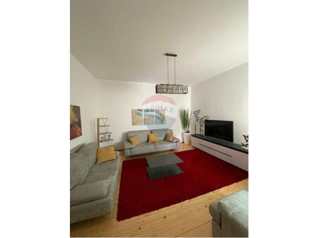 Apartament 1+1 Me Qira tek Myslym Shyri !