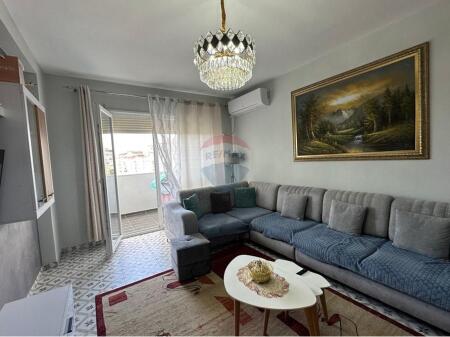 Shitet Apartament 2+1 ne Fresk