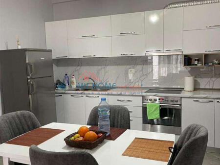 Appartamento 1+1 in affitto ad Astir