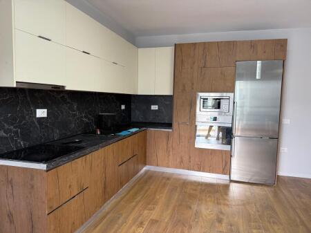 5 Maji Jepet Apartament 1+1 Me Qera