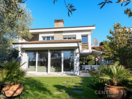 LONG HILL – LUXURY VILLA FOR RENT IN ONE OF THE MOST ELITE RESIDENCES OF TIRANA!