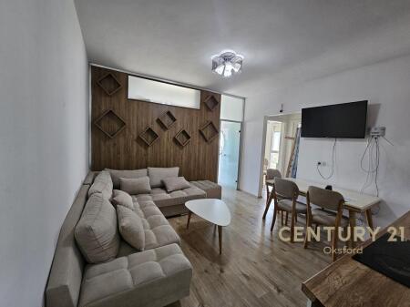 🏢 2-Bedroom Apartment for Rent – Fusha e Aviacionit