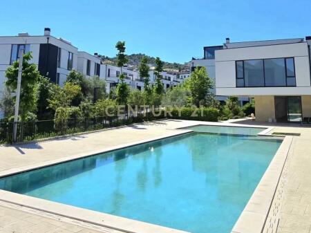 Modern 3-Bedroom + 2-Bathroom Apartment for Rent in one of the Most Prestigious Complexes at Liqeni i Thatë – Rezidenca Forest
