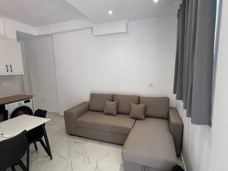 🏡 Apartment 1+1 for rent – Beach, near the school “Bajram Curri”
