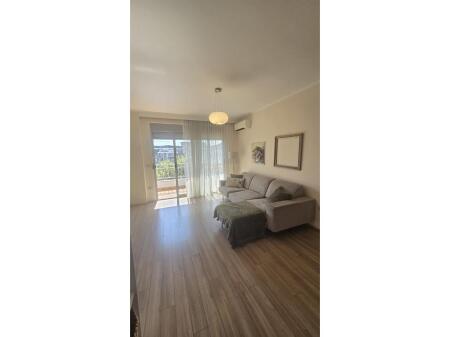 Apartament 1+1 me qera te Liqeni i Thate