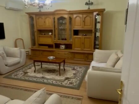 Super apartament 2+1 me qera ne Myslym Shyr , tek tregu cam
