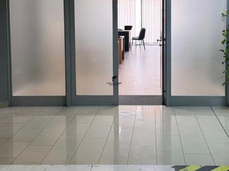 OFFICE FOR RENT 60M2 KAVAJES STREET 700 EURO