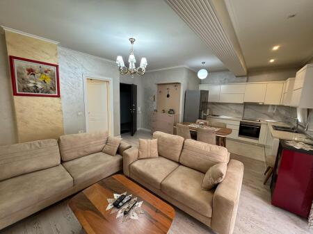 Jepet me qera Apartament 1+1, Rruga 5 Maji