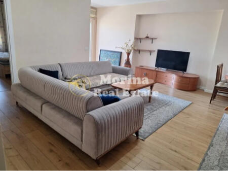 Affitto, Appartamento 2+1, Commissariato n.4–Via Dibres, 550 Euro/Mese.