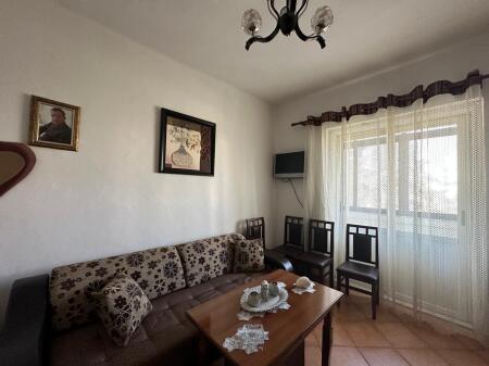 Studio apartment for rent at Zogu i Zi (300 Euro)