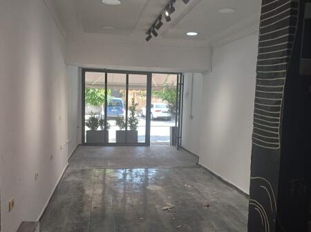 NEGOZIO IN AFFITTO 45 M2 CITTÀ STUDENTI 50.000 LEKE