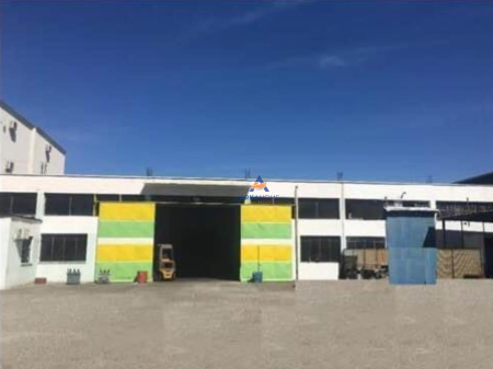 WAREHOUSE 2,200M2 FOR SALE ON THE "TIRANA-DURRES" HIGHWAY 1,190,000 EURO (NEGOTIABLE).