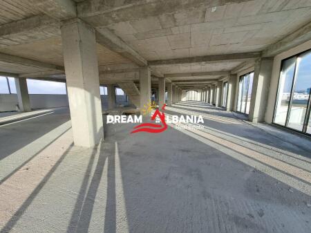 Magazzino in affitto sull'autostrada TR-DR, vicino a QTU a Tirana (ID 4281170)