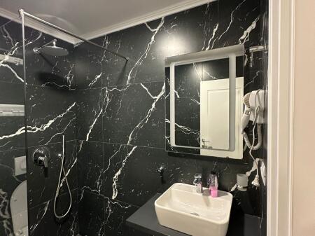 Jepet apartament 2+1 me Qera , 21 Dhjetori, Rruga e Kavajes