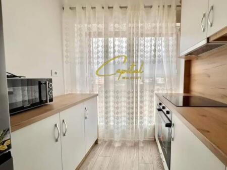 APARTAMENT ME QERA 2+1 ALI DEMI 450 EURO
