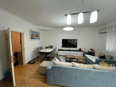🏡 Apartament 1+1 me Verandë për Qira | Astir – pranë Bar Famed