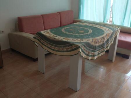 Fresku, appartamento 1+1 in affitto (25.000 Leke)