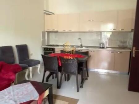 Qira, Hyrje private, 2+1 Shkozë, 300 Euro/muaj