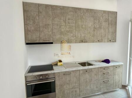 Affitto, Appartamento 1+1, Selite,450 Euro