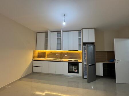 APARTAMENT ME QERA 2+1+Post Parkimi