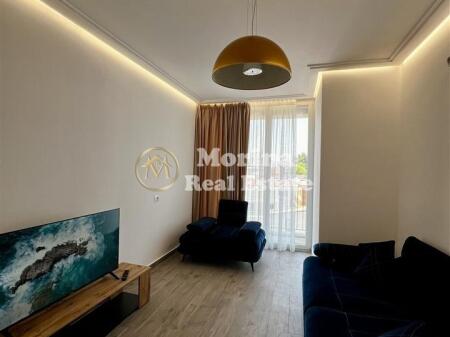 Qera, Apartament 2+1, Rruga Riza Cerova – prane Qendres, 900 euro/muaj