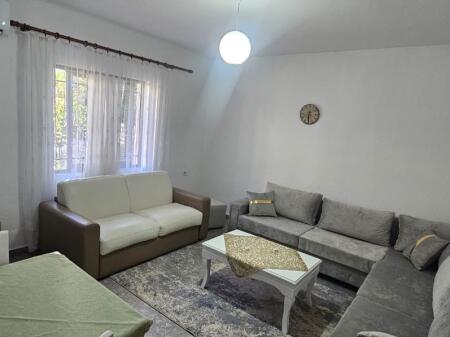 Jap me qira apartament 1+1 – Kati i parë i vile te ish Parku