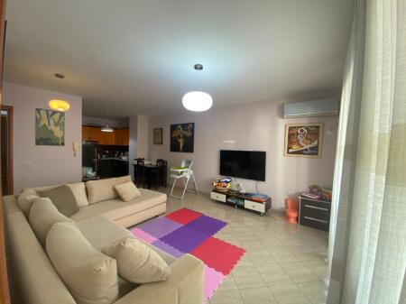 APARTAMENT 1+1 ME QIRA TE SELVIA 550 EURO