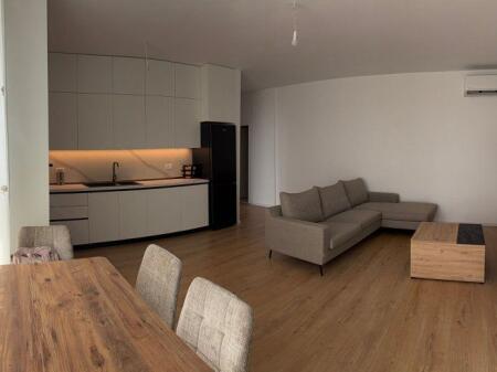 Jepet me qira apartament 2+1 Bulevardi i Ri