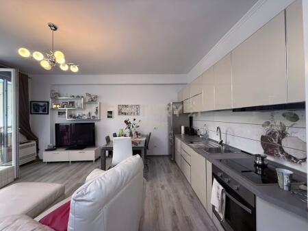 Apartment 1+1 for rent at Ish-Ekspozita!