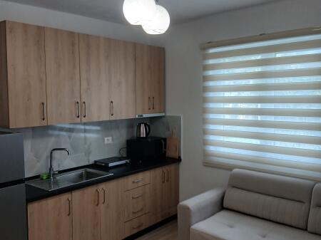 Apartament 1+1 fundi i rrugës Ali Visha