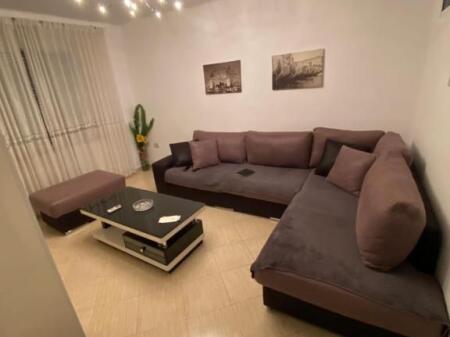 APARTAMENT ME QERA 1+1 ALI DEMI 40.000 LEKE