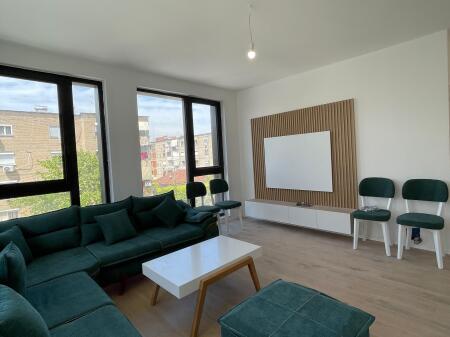 Jepet me Qira Apartament 2+1+2 + Post Parkimi - Ali Dem