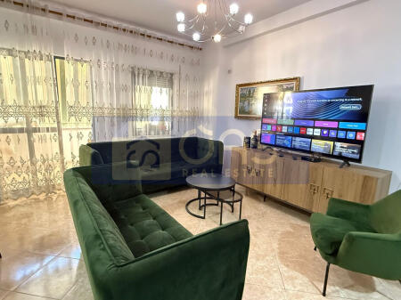 Jepet me qira  apartament 2+1+2 ne Komunen e parisit
