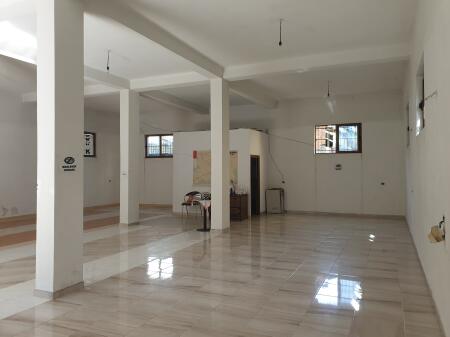📌 Locale Commerciale in Affitto in Via Teodor Keko!